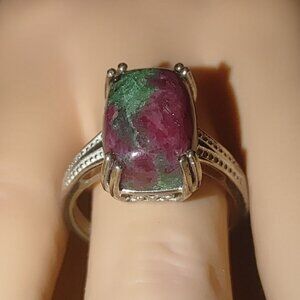 Sterling Silver Glowing Ruby Zoisite Vivid Green Gemstone Ring Size 9 QVC 925